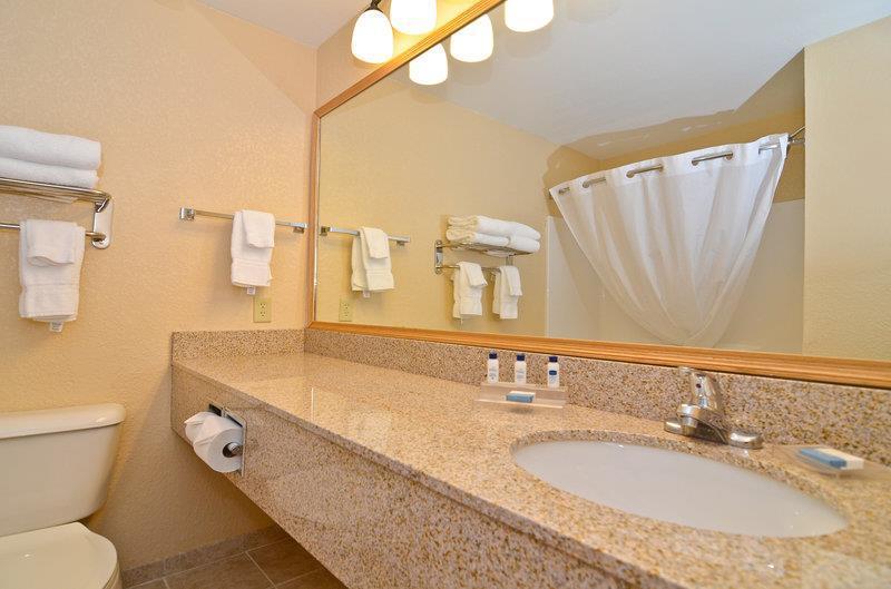 Comfort Inn & Suites Independence Pokoj fotografie